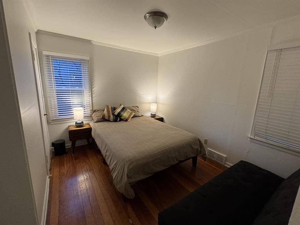 Lower Apt House bedroom in Ferndale