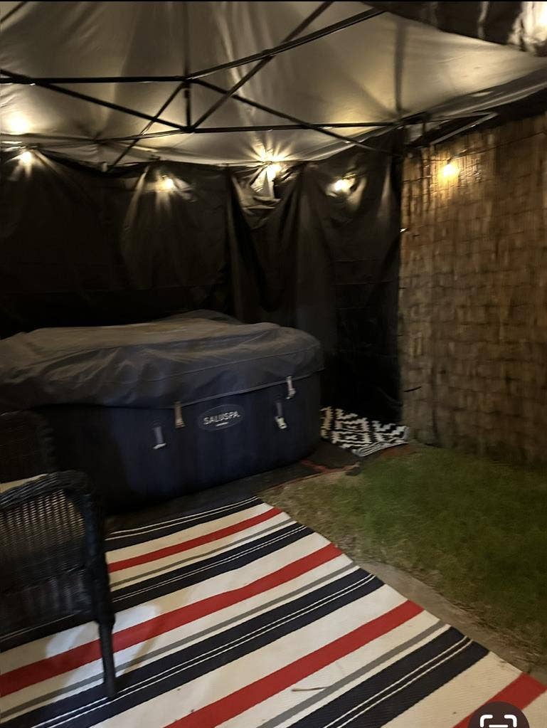 Furnished bedroom/private bath/pool