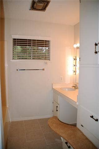 Furnished Bedroom w/bath, utilities