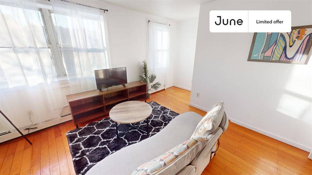 2 BR in New York City