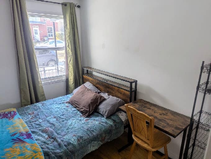 Chambre libre dans hochelaga Maison