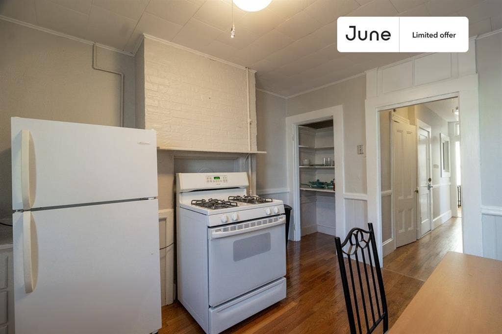 4 BR in Boston