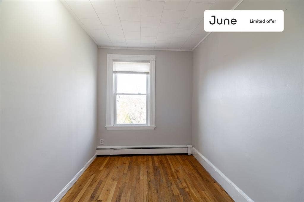 4 BR in Boston