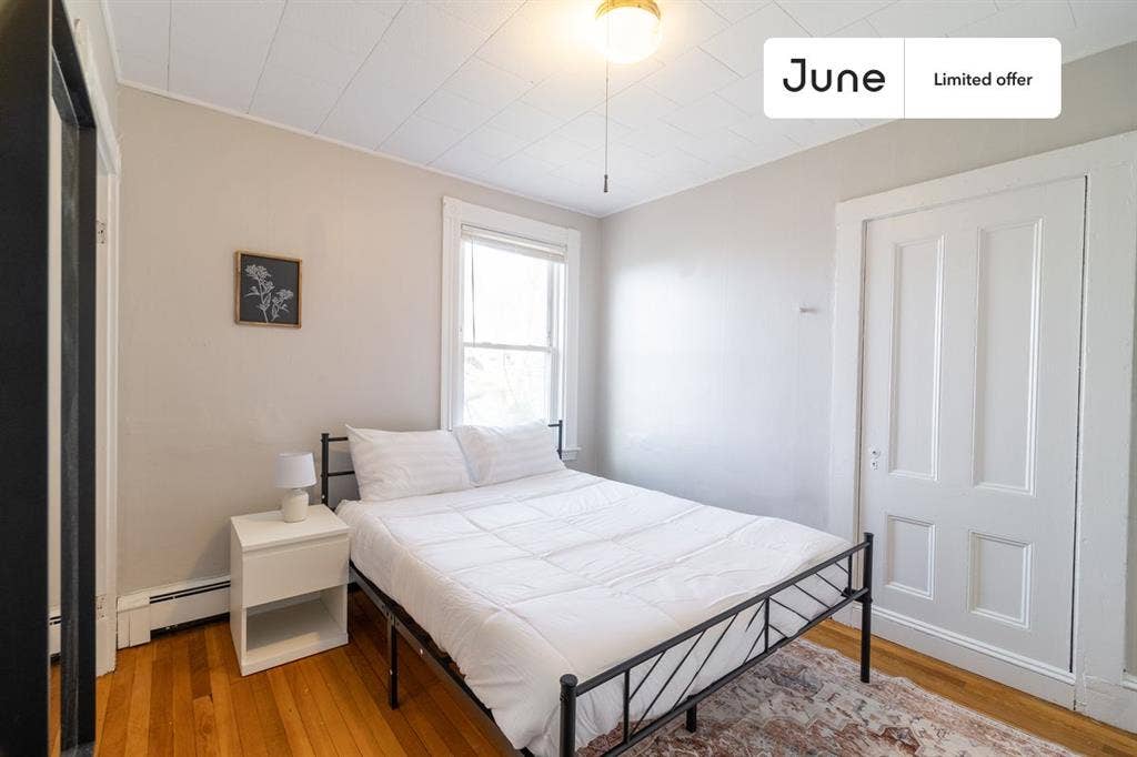 4 BR in Boston