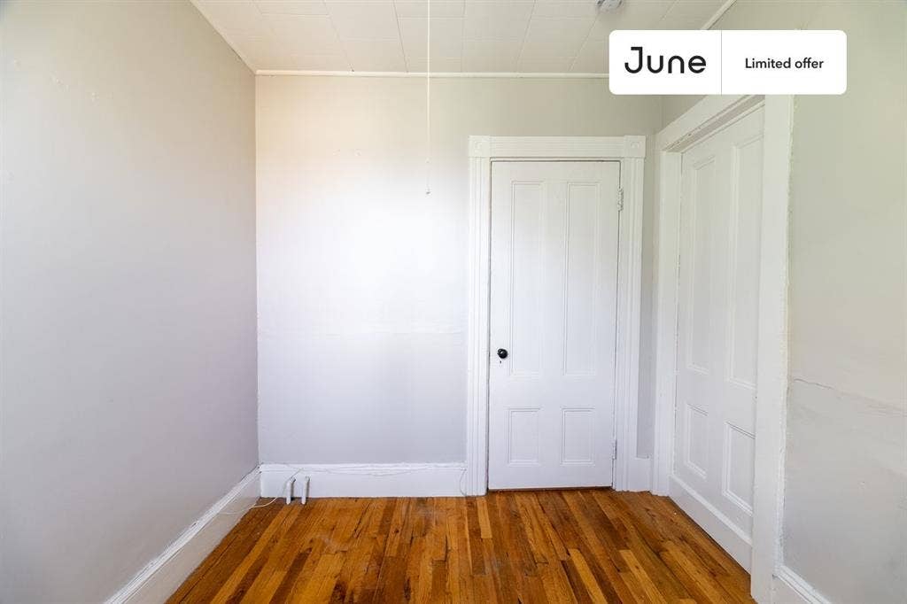 4 BR in Boston