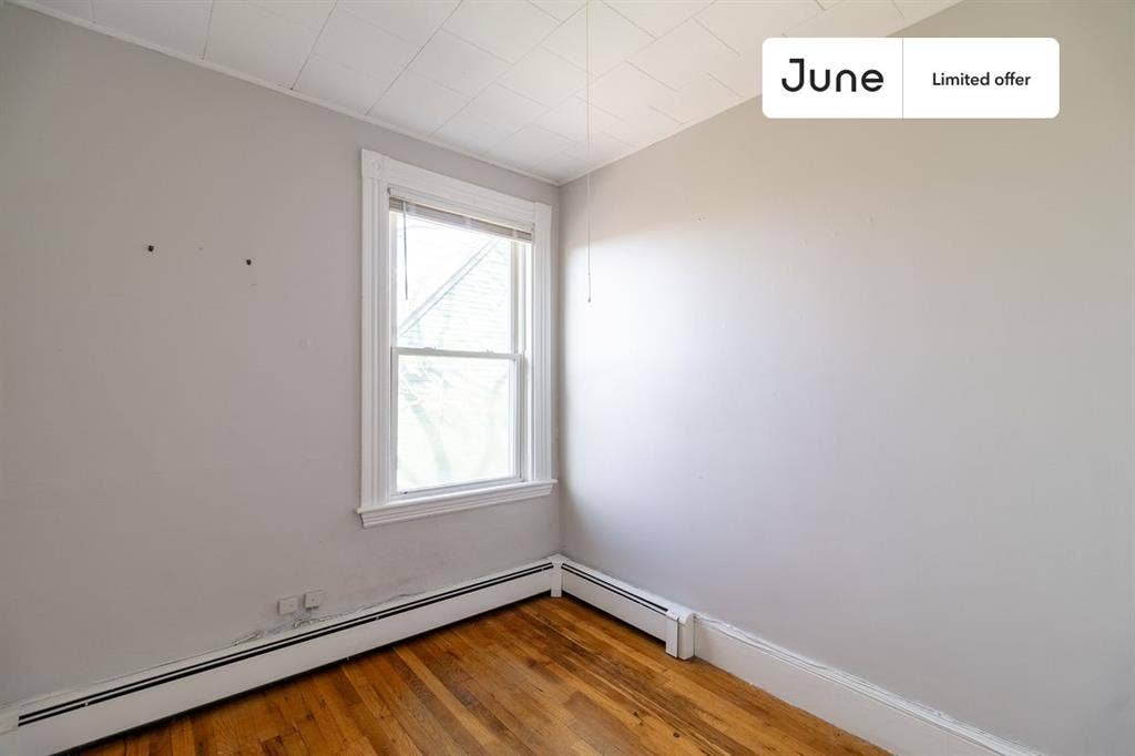 4 BR in Boston