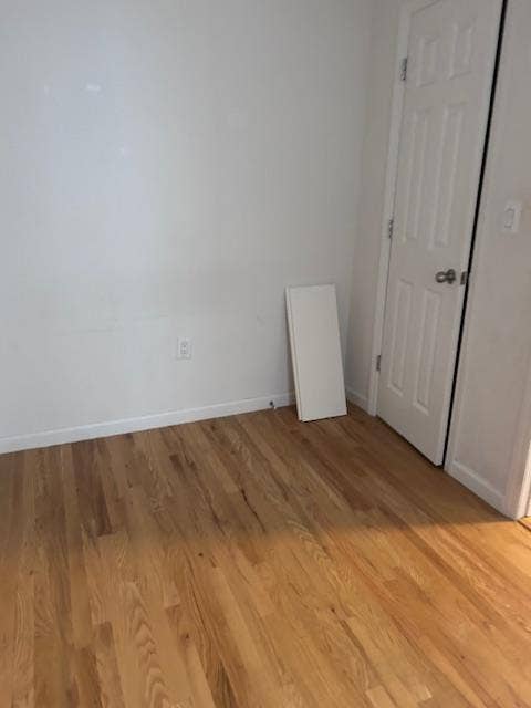 looking for male roomate