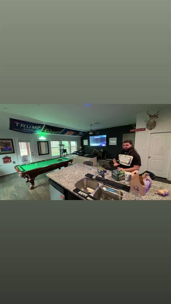 Roommate wanted $ Justin tx
