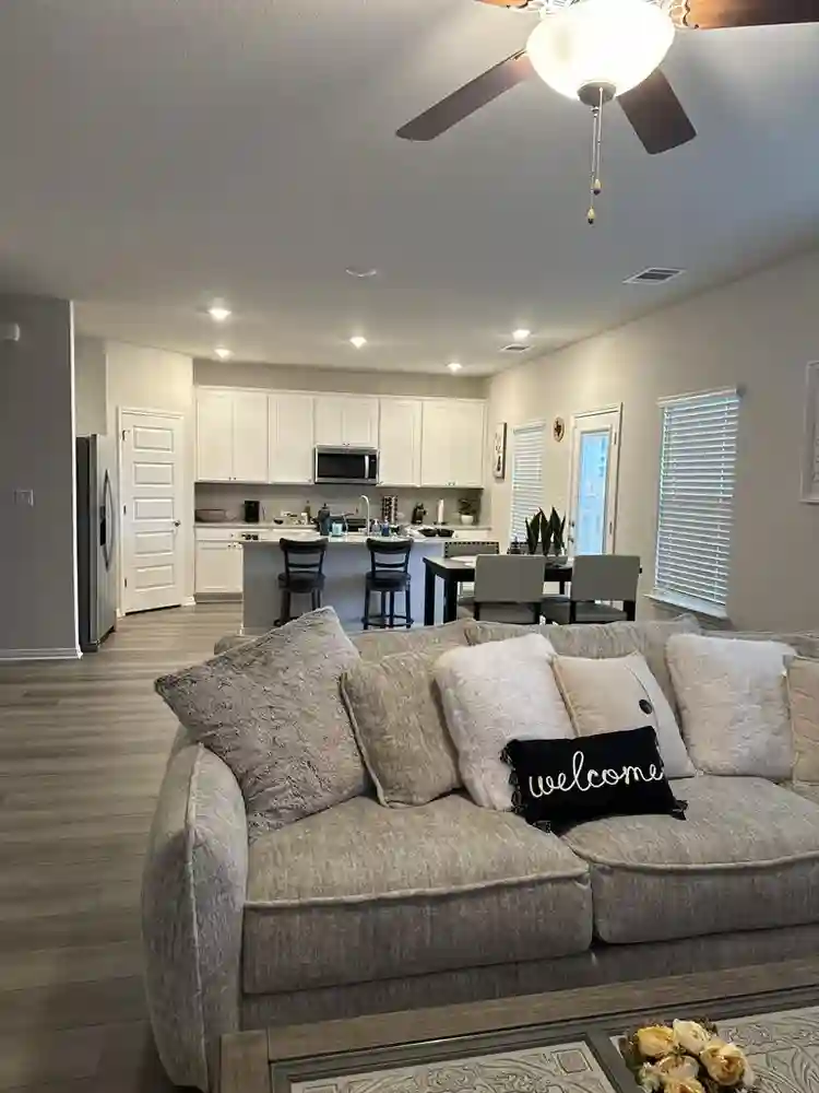 master bed, private bath