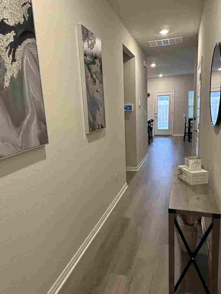 Room available now