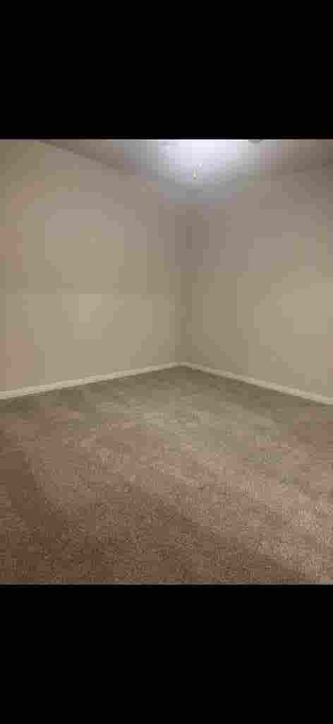 master bed, private bath