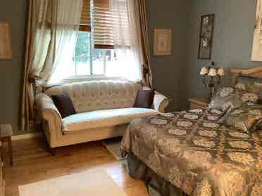 Gorgeous 4 bedrooms in Porter ranch
