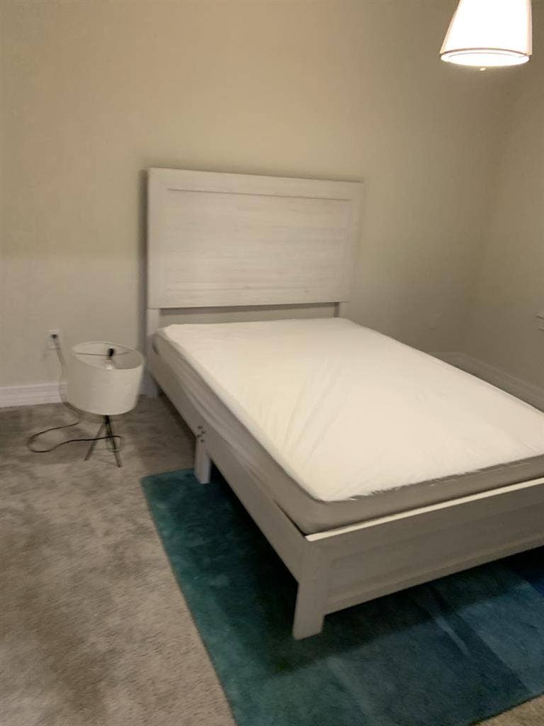 Clean and Quiet Room for one
