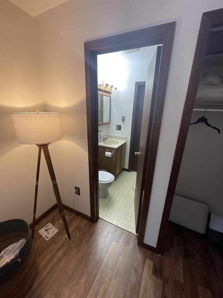 Jim Thorpe, Room available