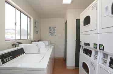 2 rooms available!