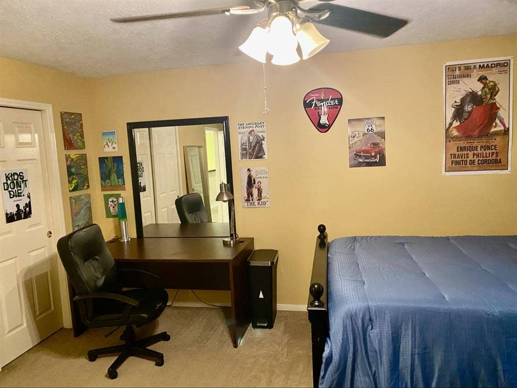 Private Room in Sugar Land Area