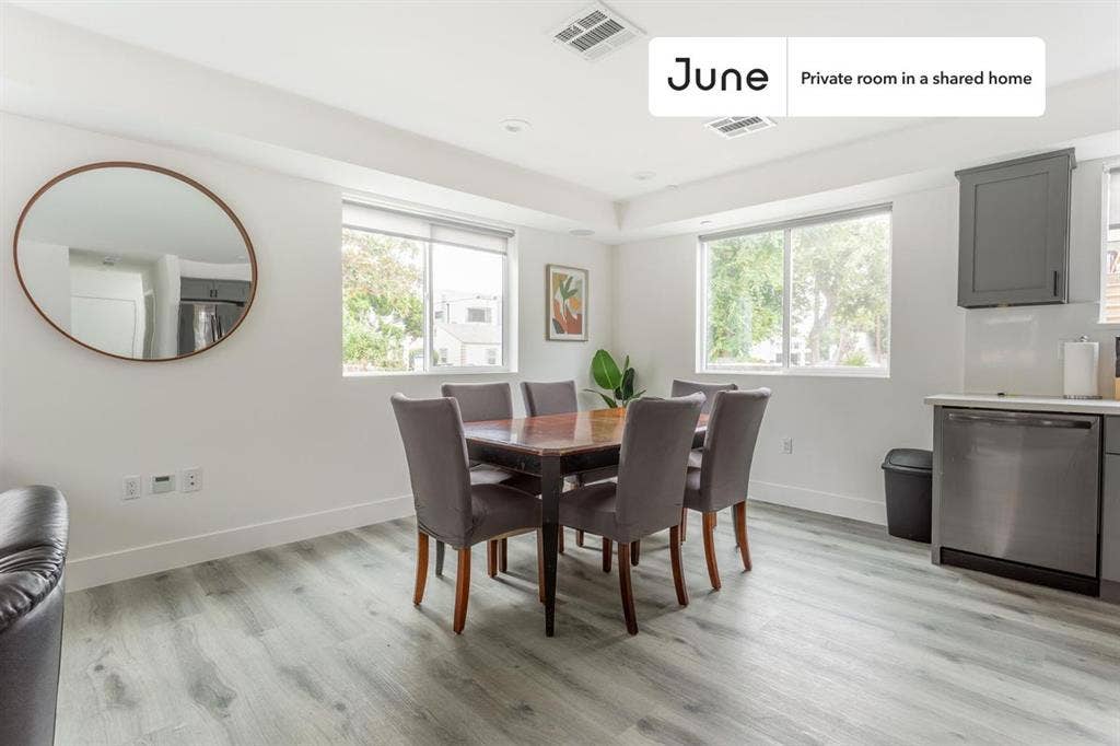 4 BR in Los Angeles