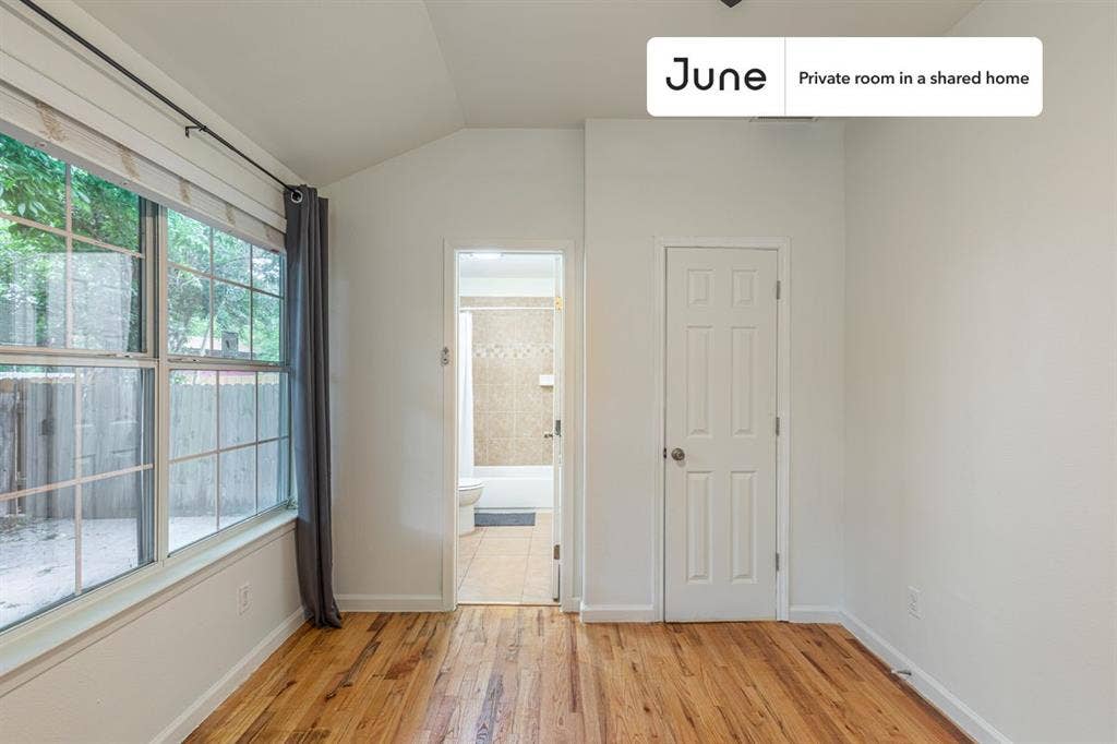 4 BR in Austin