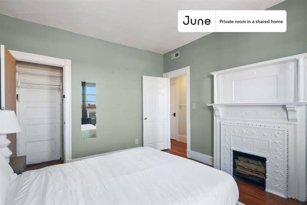 4 BR in Boston
