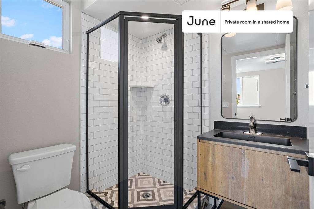 5 BR in Los Angeles