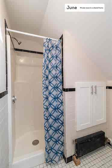 6 BR in Boston