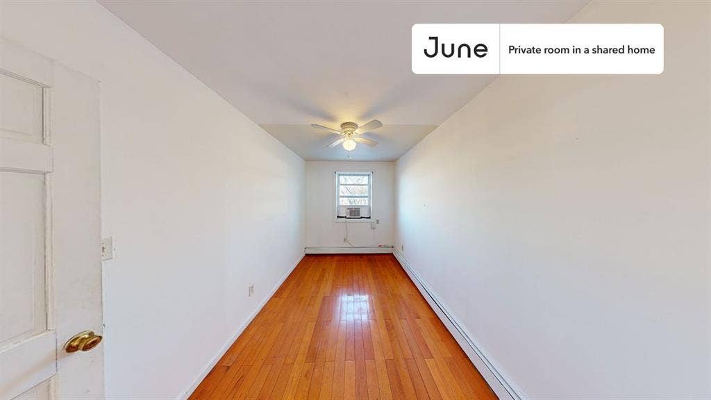 2 BR in New York City