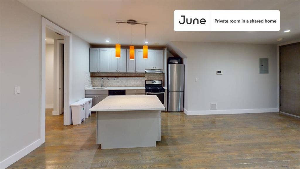 3 BR in New York City