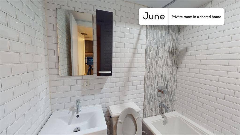 3 BR in New York City