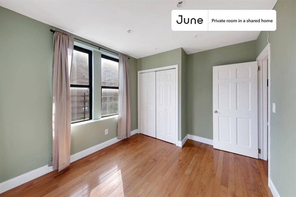 4 BR in New York City