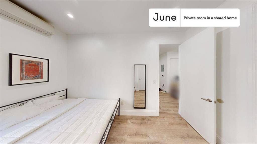 3 BR in New York City