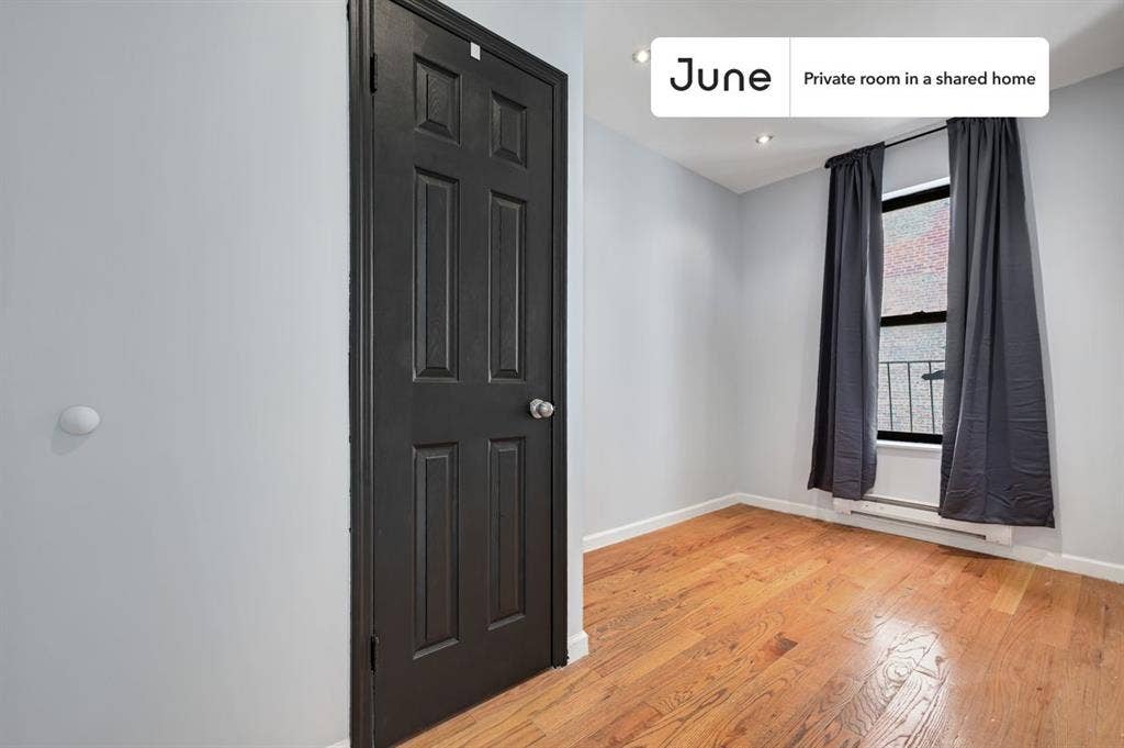 4 BR in New York City