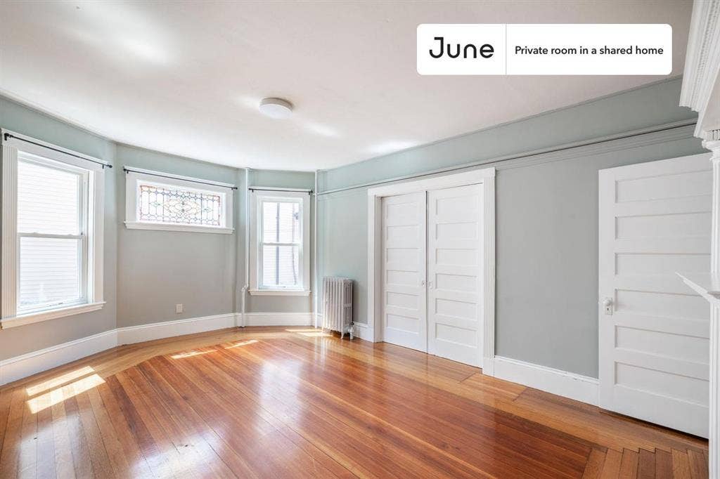 4 BR in Boston