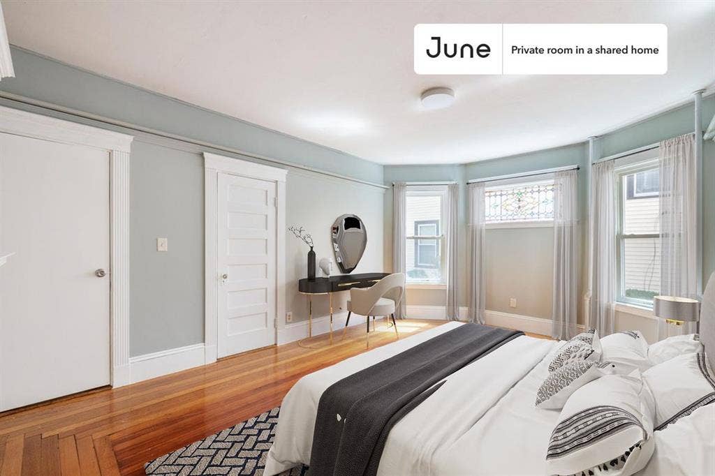 4 BR in Boston