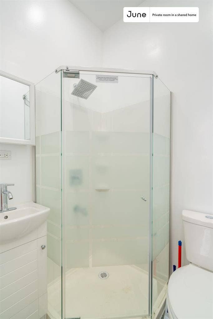 4 BR in New York City