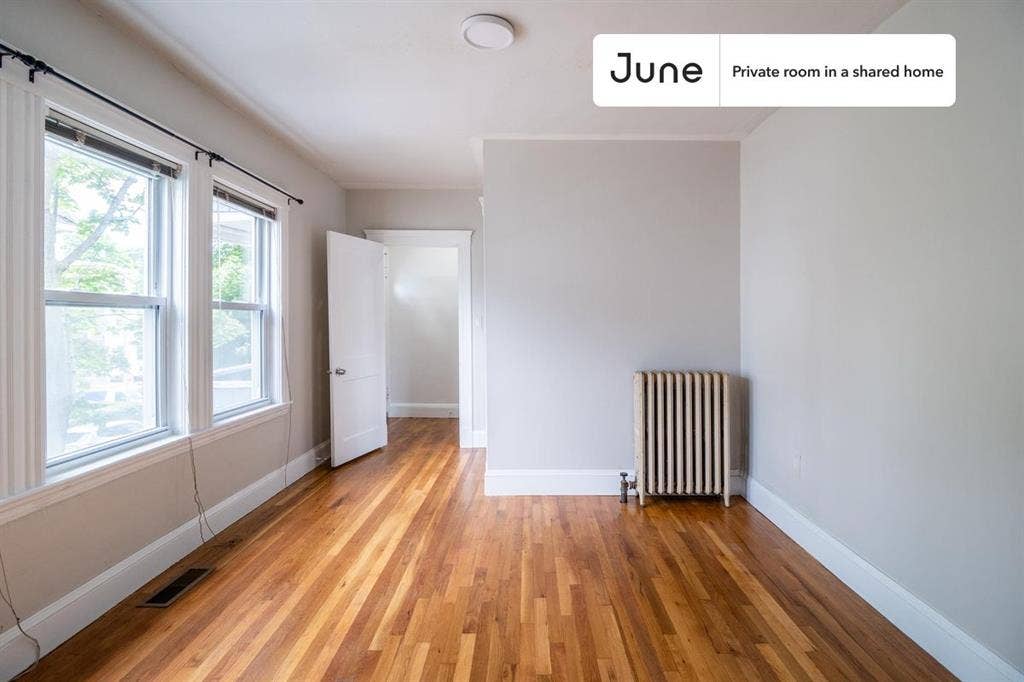 4 BR in Boston