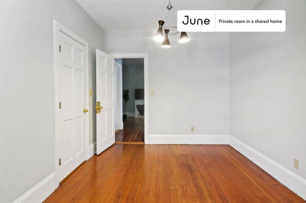 4 BR in Boston
