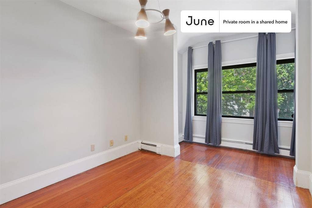 4 BR in Boston