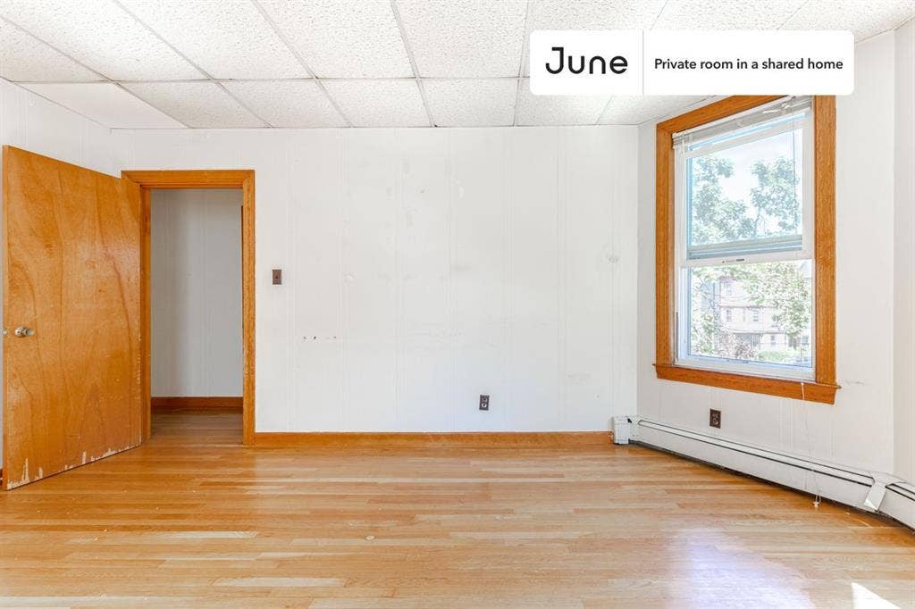 5 BR in Boston