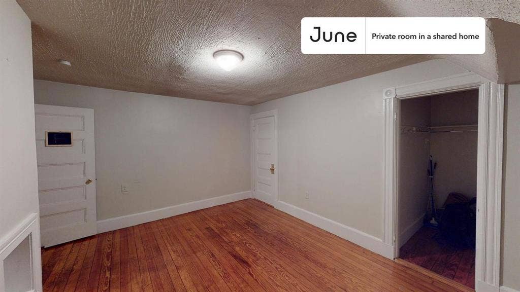 6 BR in Boston