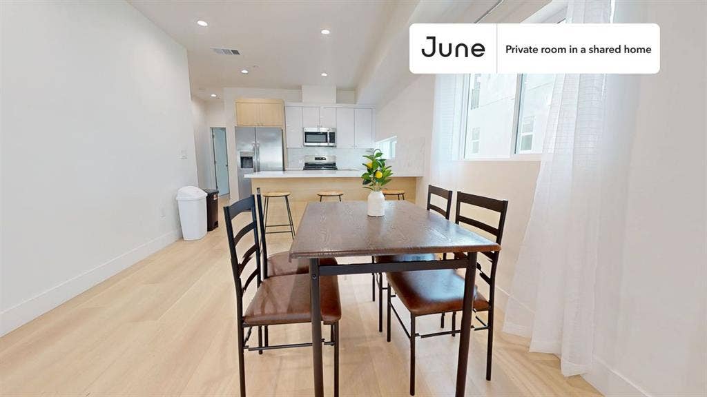 5 BR in Los Angeles