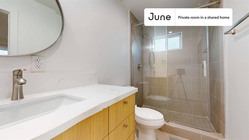 5 BR in Los Angeles