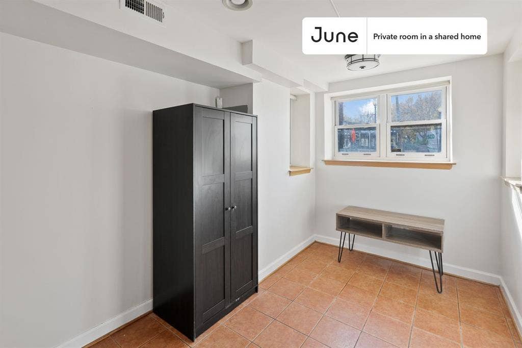 3 BR in Washington DC