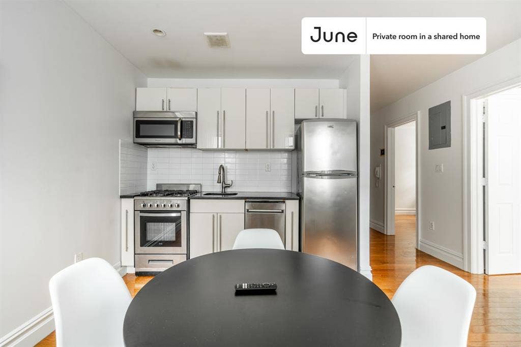 2 BR in New York City