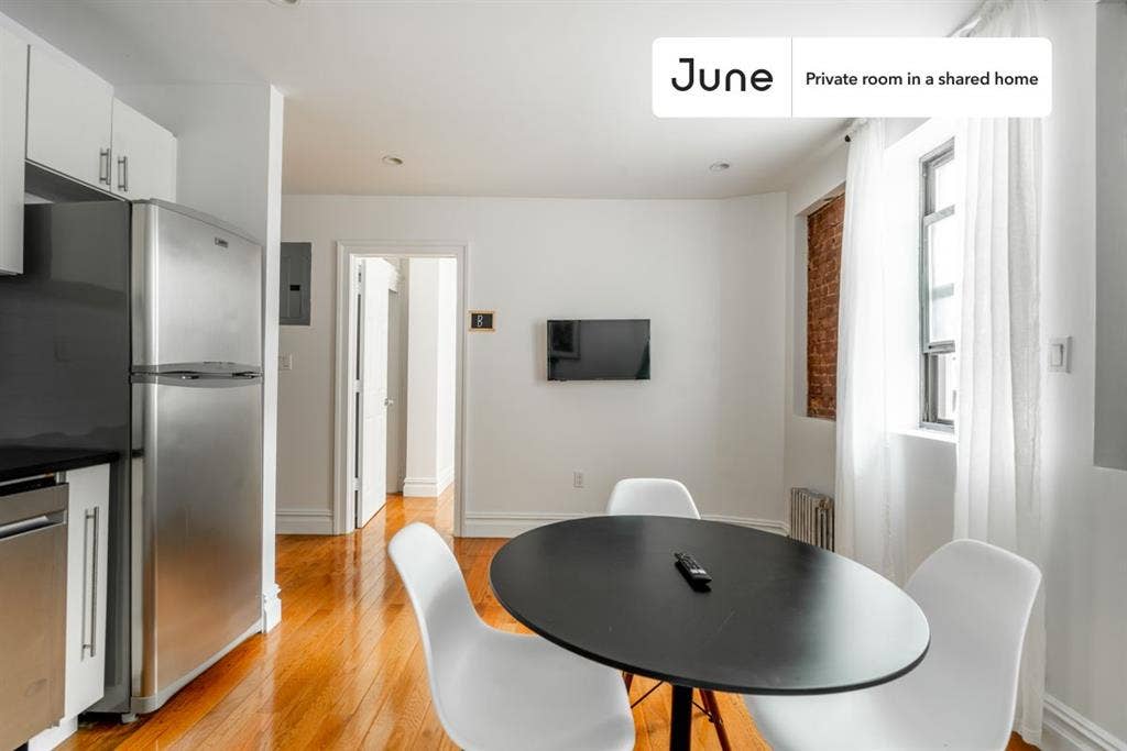 2 BR in New York City