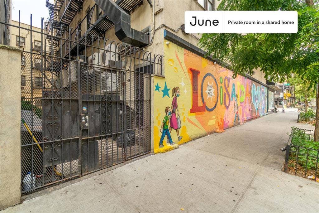 2 BR in New York City