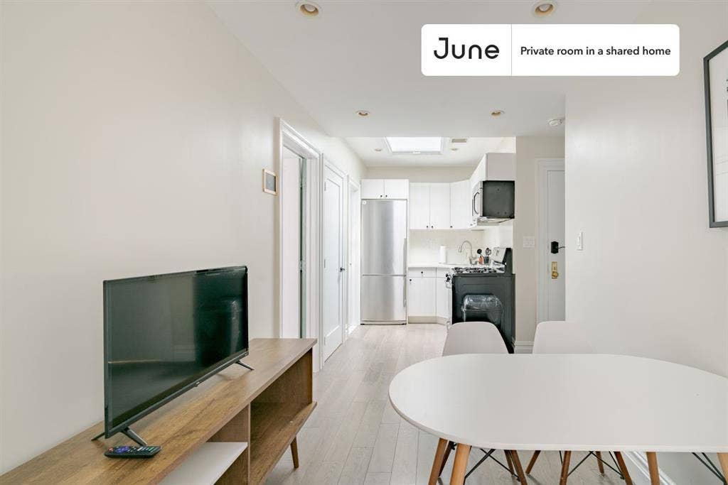 2 BR in New York City