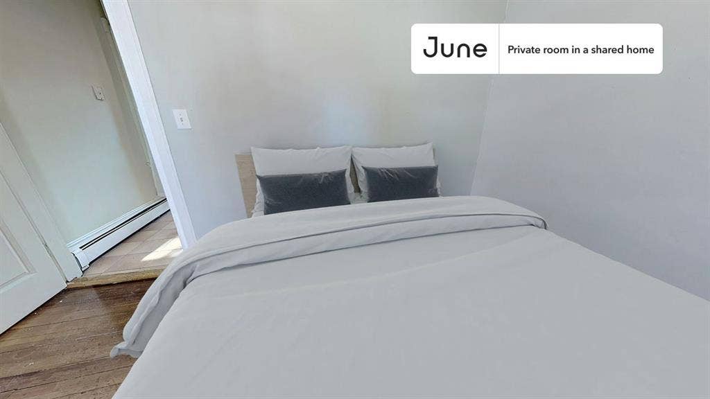 6 BR in Boston