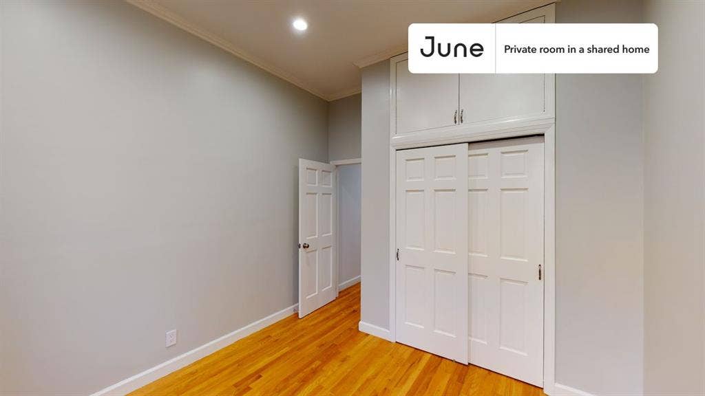 4 BR in New York City