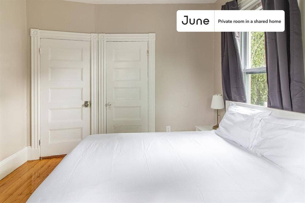 4 BR in Boston
