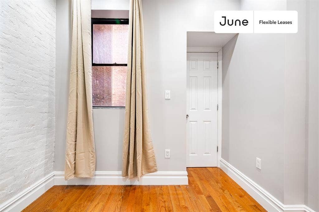 2 BR in New York City